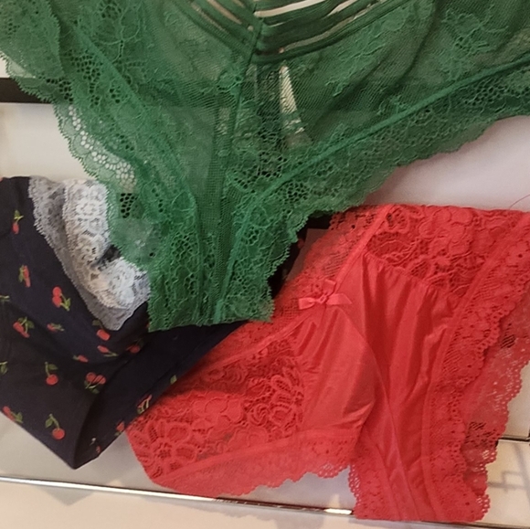 Victoria Secrets New Underwear, pink - Picture 9 of 10